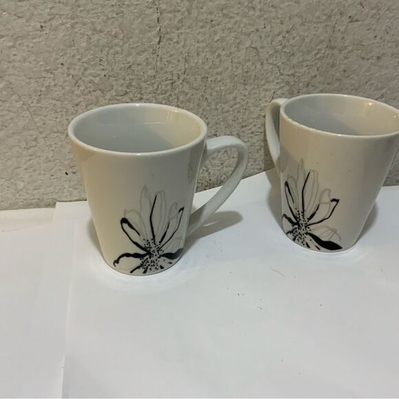 Vintage 3 Rare Graydon Hall Logo Floral Design Black and White Coffee T… - Picture 3 of 8